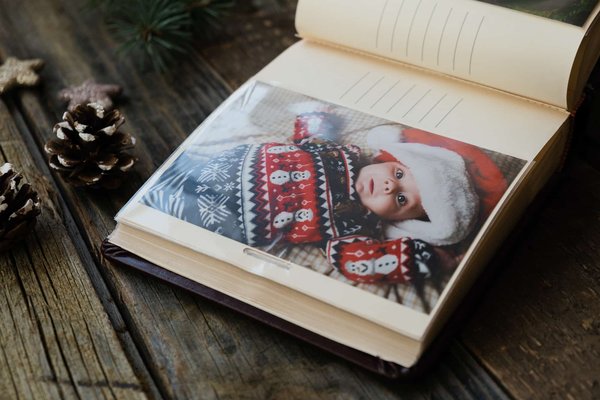 Album de bébé : pourquoi, quand et comment le faire ?