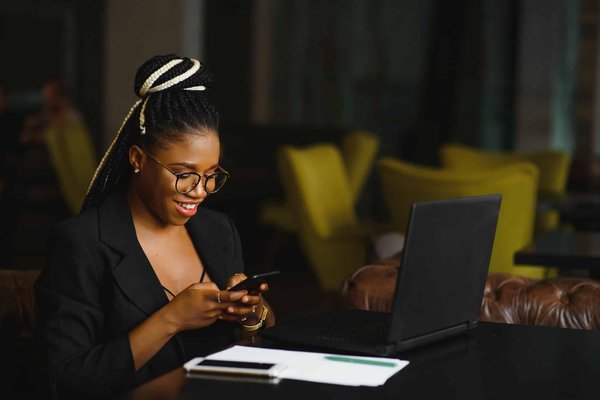 Parcourez les emplois et les formations disponibles à Loches grâce à des plateformes de recrutement